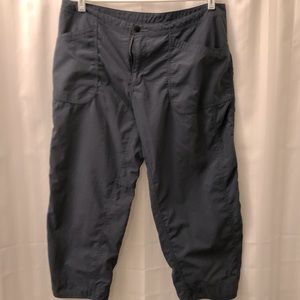 Mountain Hardwear capri’s